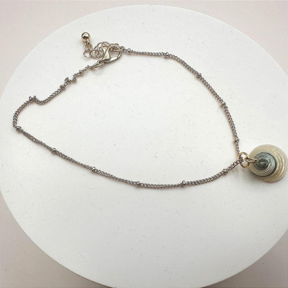 Vintage Y2k Gold Tone Satellite Chain Natural Spiral Seashell Pendant Jewelry